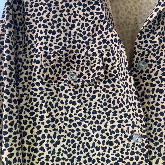 McCalls| Women's vintage y2k leopard button up collared jacket - Picture 5 of 16